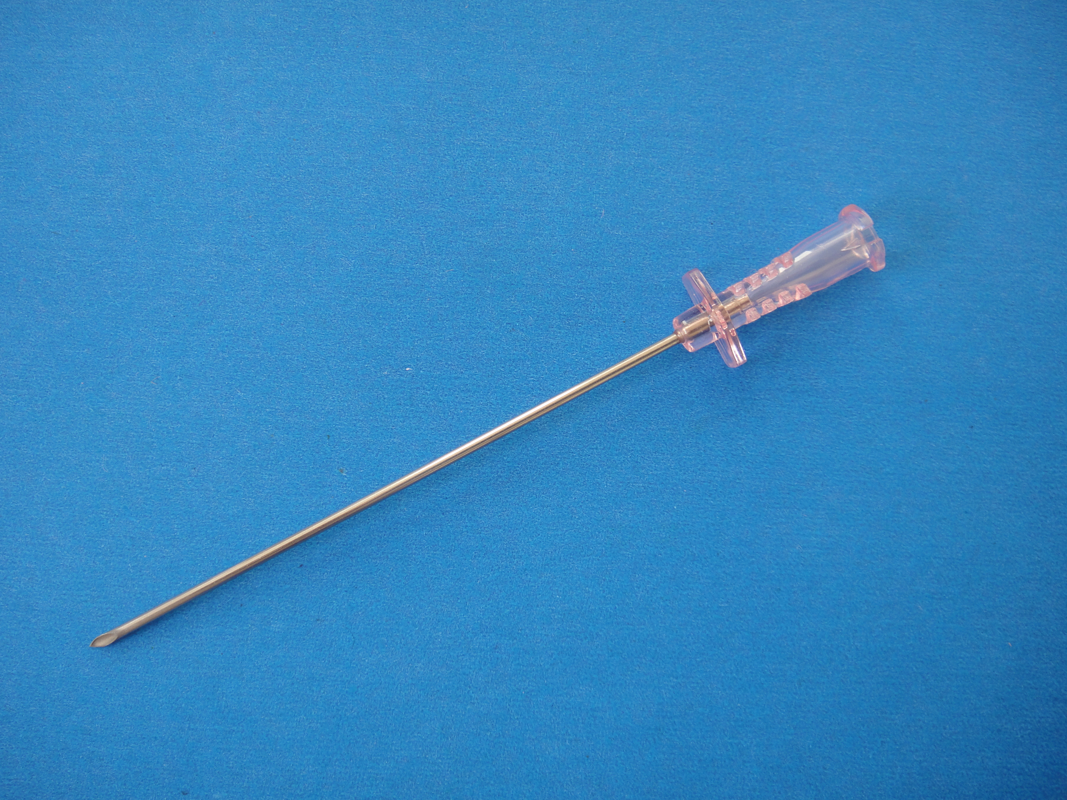 Disposable needles-18G, Ultra-thin Wall, 7cm, Small Hub, Short Tip
